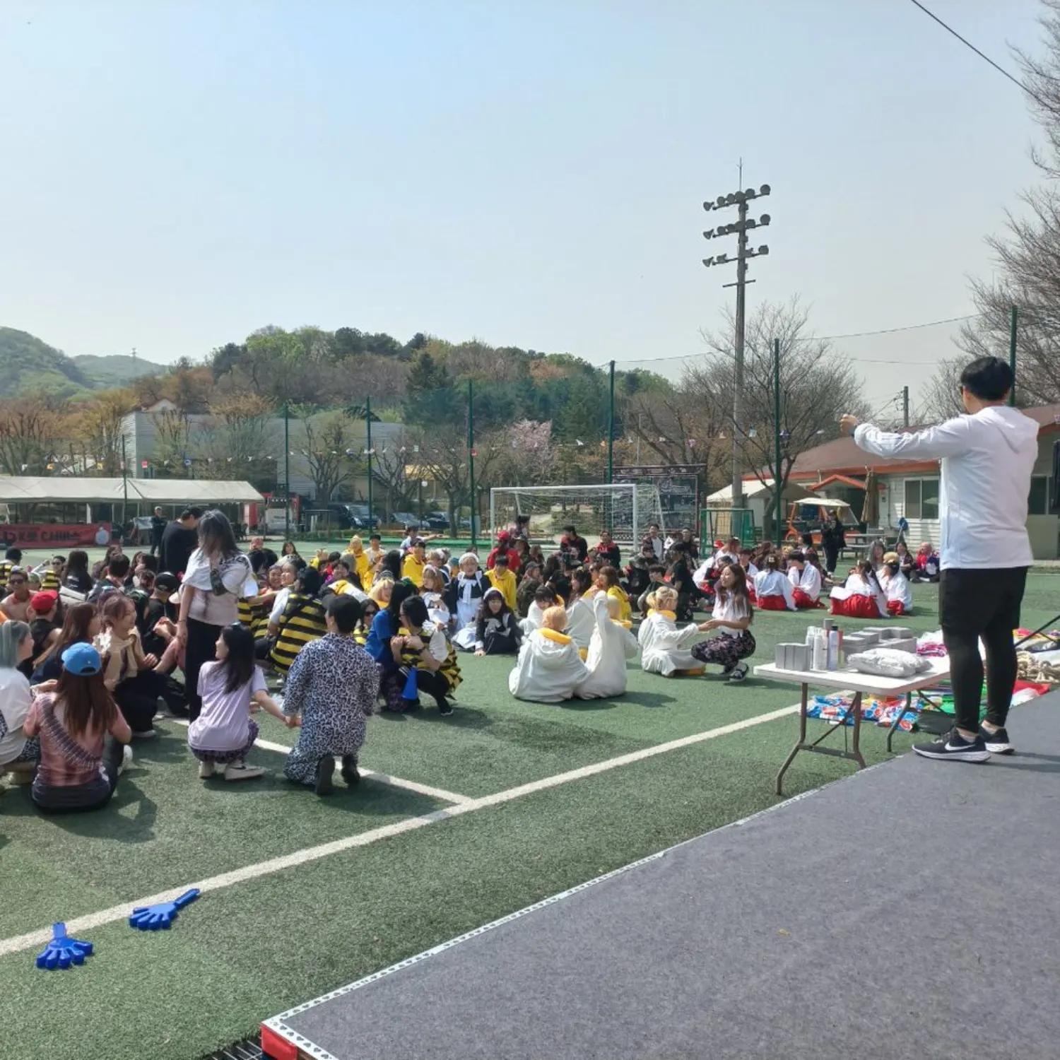 로한 뷰티션그룹 체육대회 현장 사진