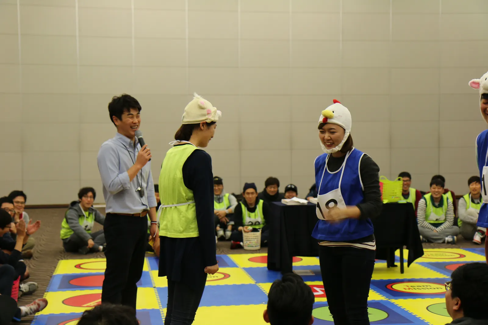 현대백화점 직원 미션! 윷놀이 현장 사진 4