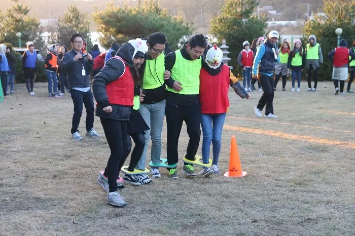제이앤비그룹 야외 미션! 윷놀이 현장 사진 5