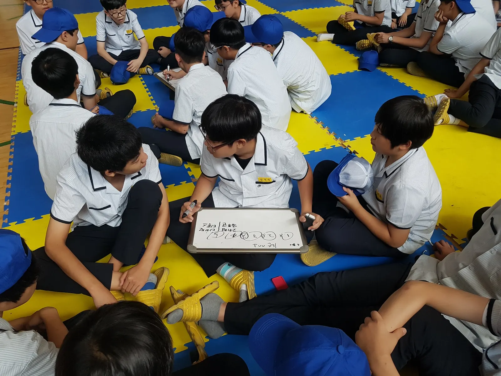 남산중학교 도전! 스마트골든벨 현장 사진 4
